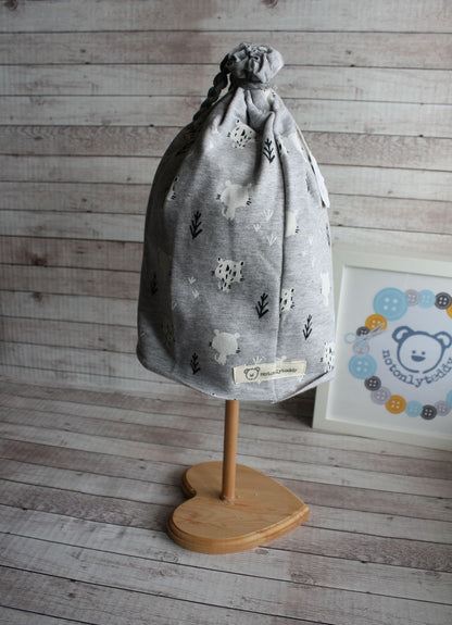 Berretto con fiocchetto - leopardini - taglia 3-5 anni