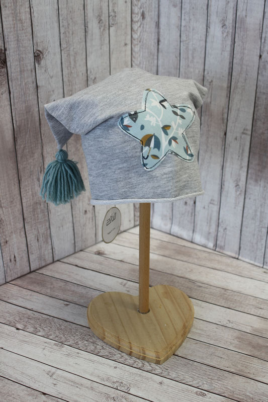 Berretto con nappine - grigio con stella