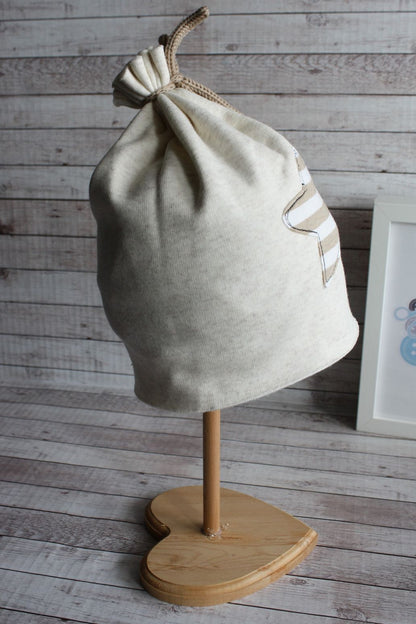 Berretto con fiocchetto - stella righe -  T 3-5 anni