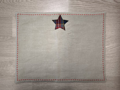 Tovaglietta colazione natalizia con stella scozzese